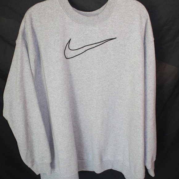 Nike Sweatshirt - Picture 1 of 3